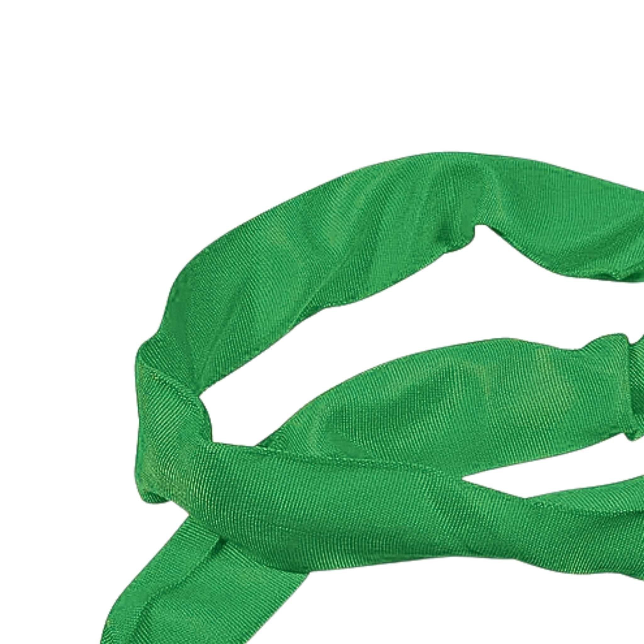Close-up of polyester cover on a green round lifting sling