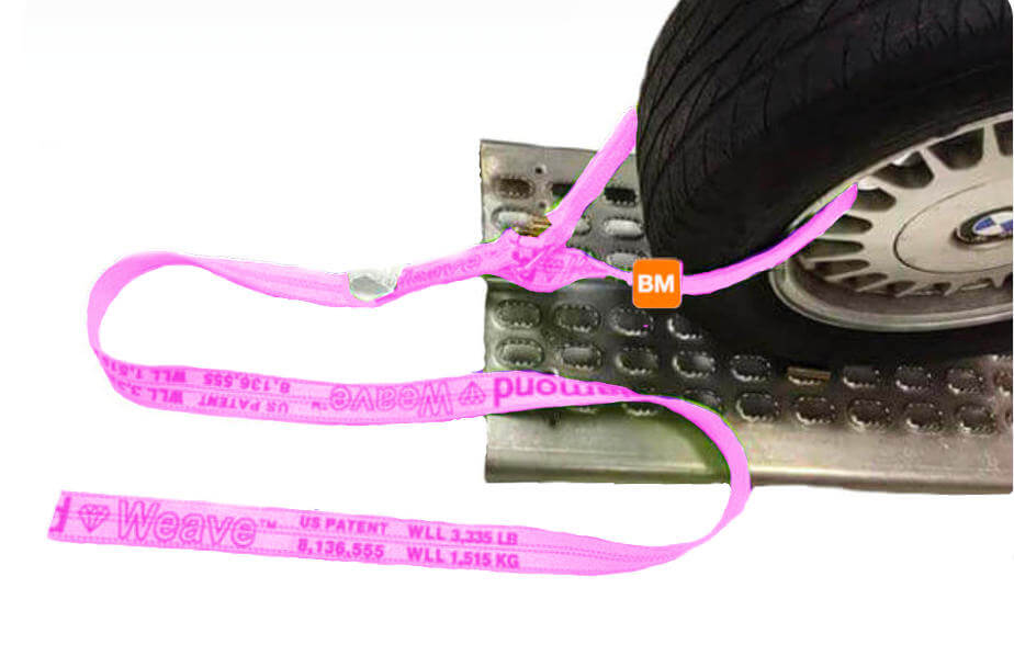 This pink tie down strap comes with a wire hook and tapered thin loop to easily slide through the wheel. It's designed with heavy-duty Diamond Weave material, so it's perfect for outdoor use in any conditions.
